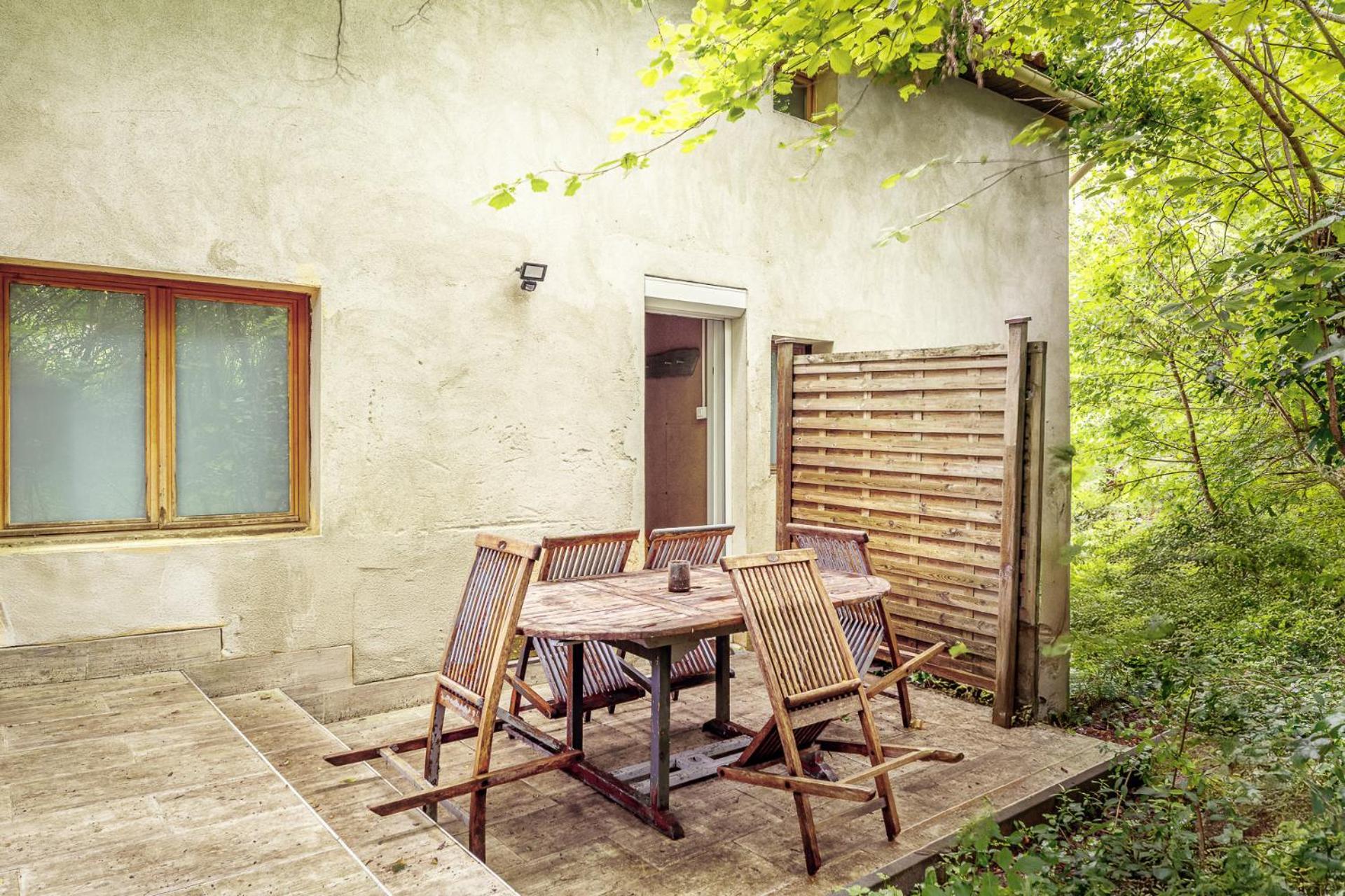Gite Zen Dans Les Bois Blesignac Exterior photo